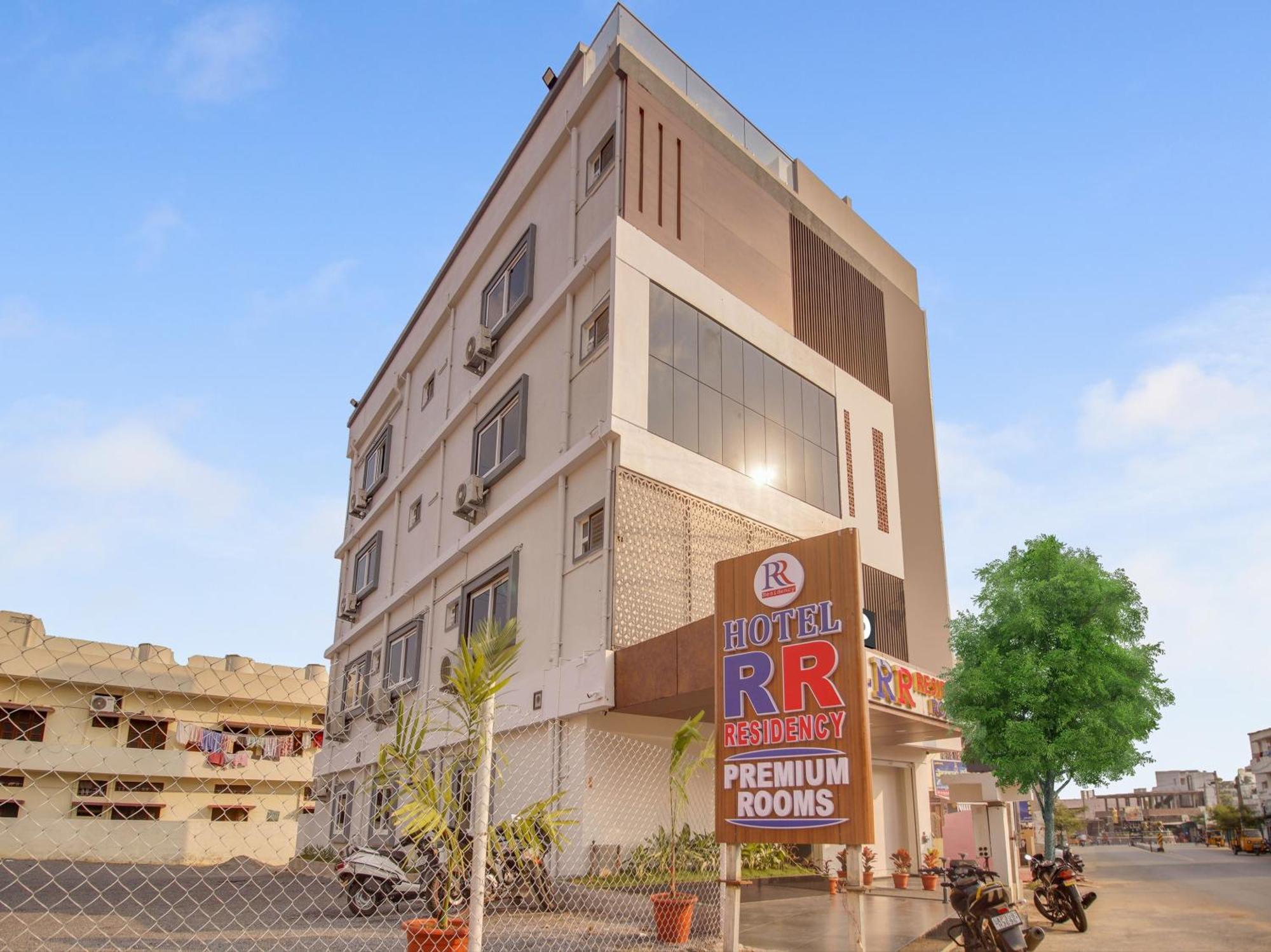 Hotel O Rr Residency Khammam Bagian luar foto